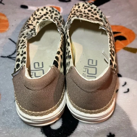 ✨BRAND NEW✨ HEY DUDE LEOPARD LENA ANGORA SLIP ONS - Picture 5 of 7